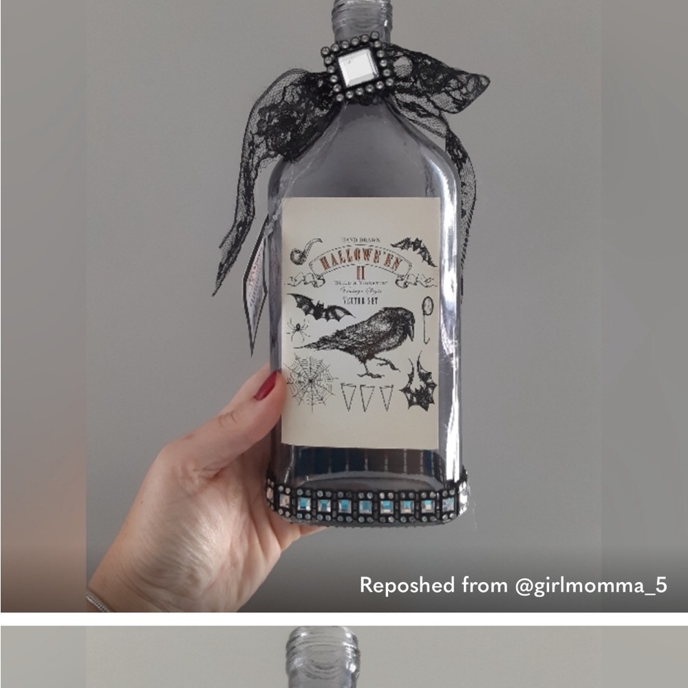 Grocery Outlet Halloween smokey Glass Bottle-sparkly Goth, crow design